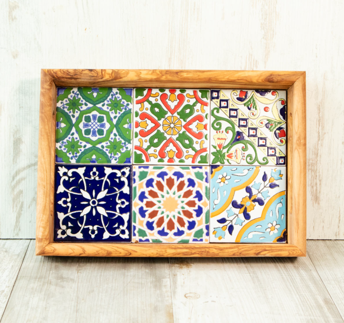 Rectangular tray with 6 ceramic tiles